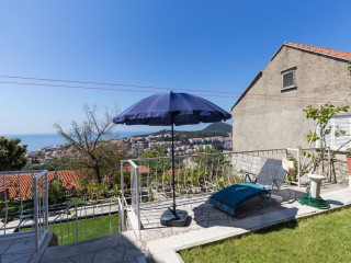 APARTMENT MILIC