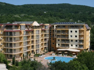 Crystal Aura Beach Resort & Spa