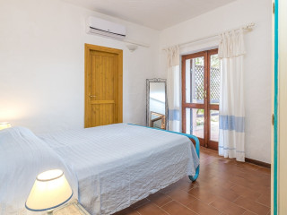 ERICA PIANO TERRA 150MT FROM THE BEACH