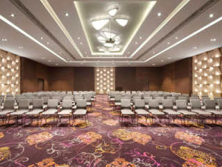 Ramada Plaza by Wyndham Craiova