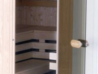 QUEEN#039;S COURT HOTEL amp; RESIDENCE