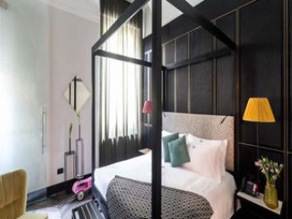 THE HALL TAILOR SUITE HOTEL