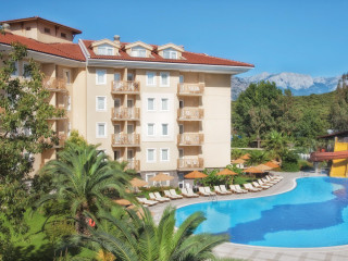 AKKA CLAROS HOTEL