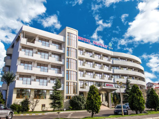 OXFORD HOTEL MAMAIA