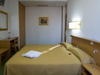 HOTEL MADRISOL