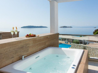 Kassandra Bay Resort  Spa