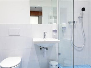 MAVERICK CITY LODGE - HOSTEL