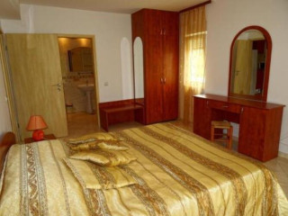 Club Onix Apartments