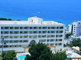 TUNTAS FAMILY SUITES  KUSADASI