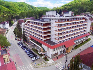 HOTEL OLANESTI.