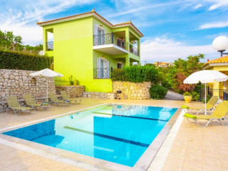 SKALA VILLA GREEN LARGE PRIVATE POOL WALK TO BEACH SEA VIEWS A 