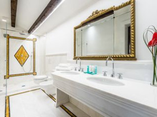HOTEL NANI MOCENIGO PALACE