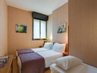 HOTEL ROXY