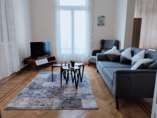 YACOUBIAN APARTMENTS IN DOWNTOWN CAIRO
