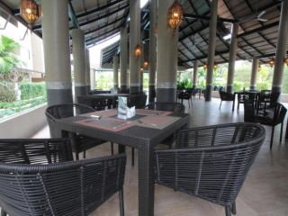 Maikhao Palm Beach Resort