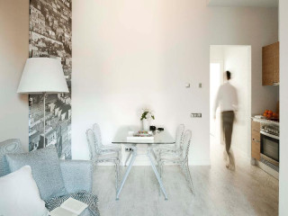 Eric Vokel Gran Via Suites