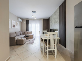 KONDO STAYS - CITY CENTER APARTMENTS
