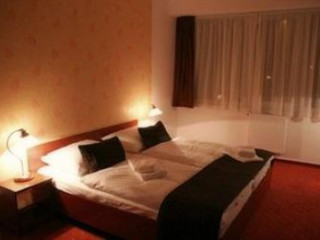 CANADA HOTEL BUDAPEST