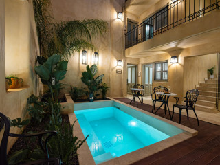 Casa di Gaga Luxury Suites