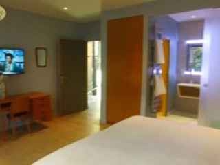 EDEN LODGE PARIS