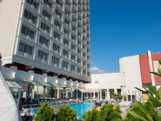 HOTEL NORTH STAR CONTINENTAL RESORT.