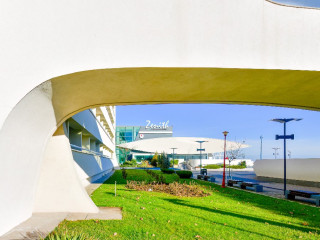 HOTEL ZENITH
