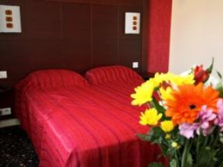 THE PLAYCE HOTEL