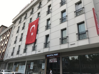 Niconya Port Suite  Hotel