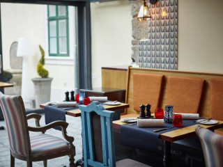 Maison Bistro amp; Hotel