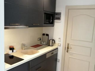 CHANNEL SUITES