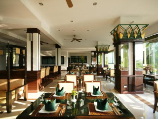 Palm Paradise Hotel