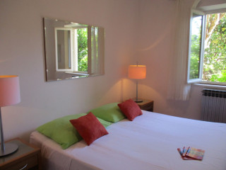 APARTMENTS AND ROOMS ARTEMIDA