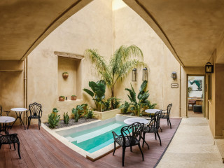 Casa di Gaga Luxury Suites