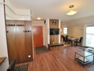 ARPAD BRIDGE APARTMENTS