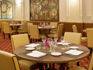 Starhotels Business Palace