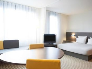 NOVOTEL SUITES PARIS NORD 18EME