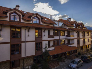 Friends_main building (Bansko) 2*