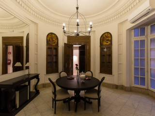 Izara Plaza Catalunya