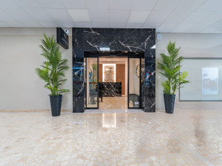 PHILIA CENTER SUITES 