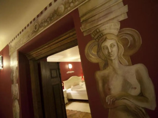 Casa Albert Boutique  Restaurant