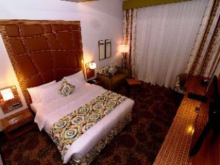 BEST WESTERN PLUS PEARL CREEK