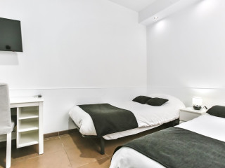 LARAMOND BARCELONA ROOMS