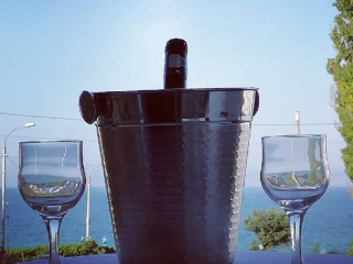 HOTEL MERCUR.