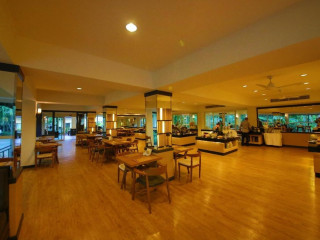 The Green Park Resort