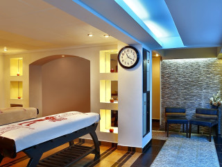 LONG BEACH RESORT