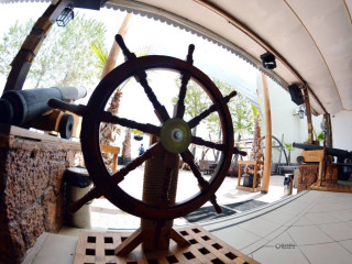 HOTEL PIRATES RESORT.