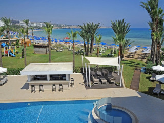 Okeanos Beach Boutique
