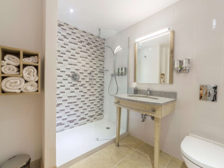 HAMPTON BY HILTON IASI