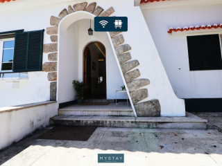 MYSTAY - LIRA#039;S GUEST HOUSE