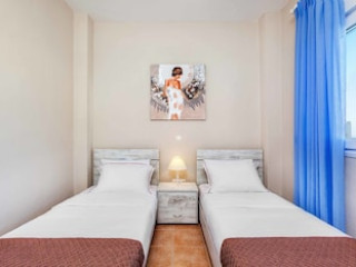 SUNSET VILLAS
